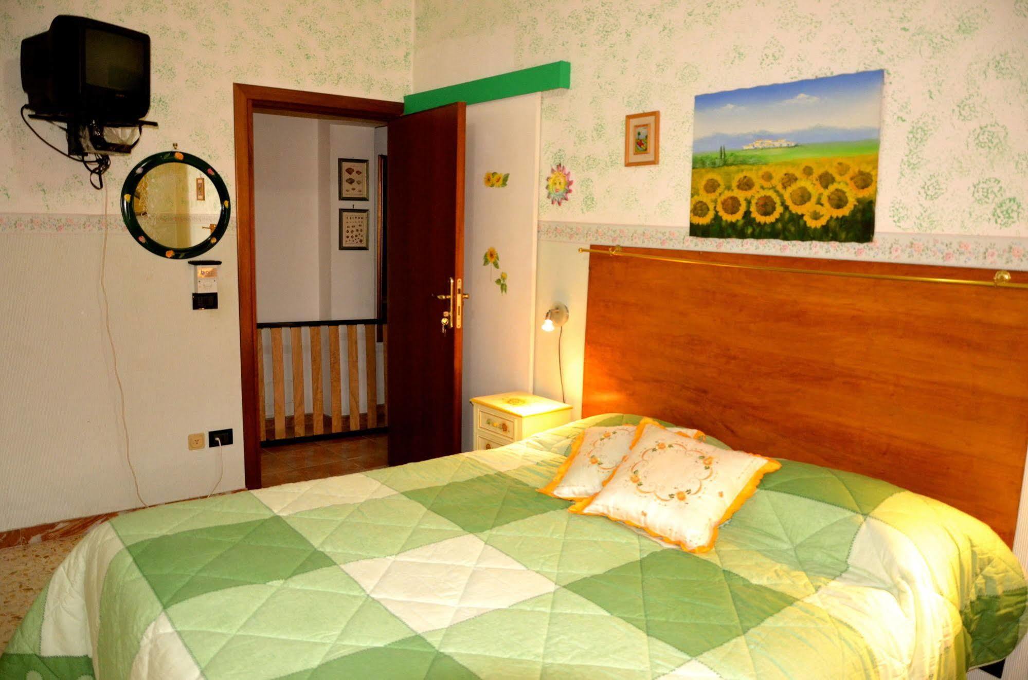 Bed and Breakfast Emily Stroncone Экстерьер фото